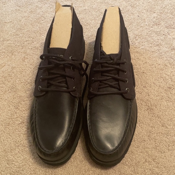 Brand NEW. Never worn Men’s Black Sperry Mid Shoes size 12